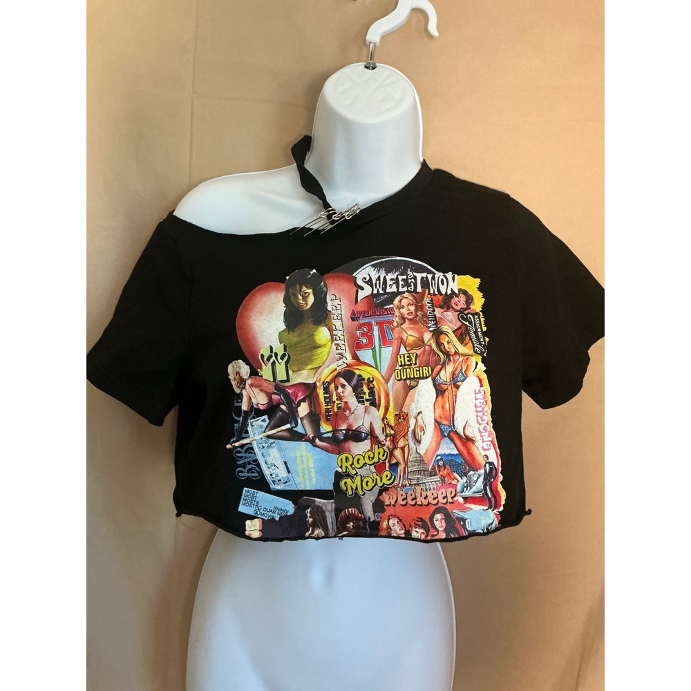 Unbranded Graphic Crop Top Women Small Black Excellent Safety Pin Cold Shoulder